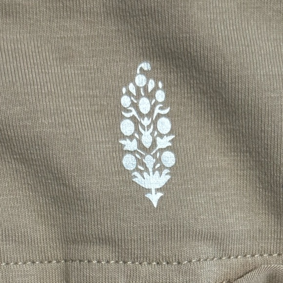 Free People Movement Hot Shot Kick Flare Pants Colorblock Sz Medium- NWT - Picture 5 of 5